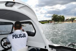 policyjny patrol wodny na służbie